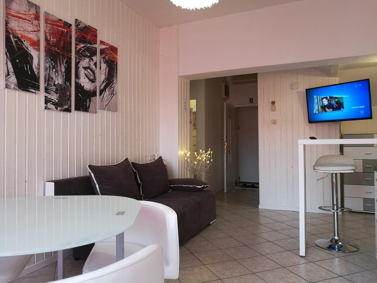 Ella Apartament